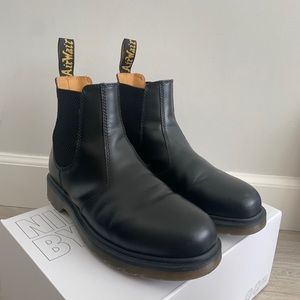 Dr. Martin Chelsea Boots